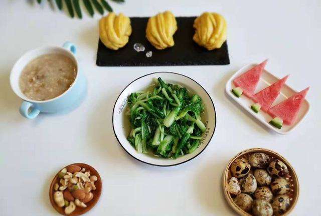 70套儿童营养早餐搭配范例，适合3~18岁孩子早餐